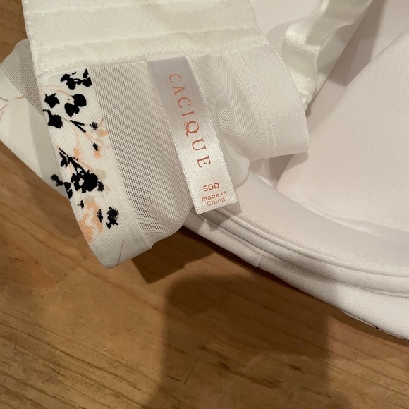NWT Cacique Lane Bryant White floral lightly lined full coverage no wire bra 50D - Picture 3 of 5